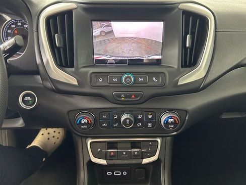 Used 2023 GMC Terrain SLE w/ Driver Convenience Package FWD image 23