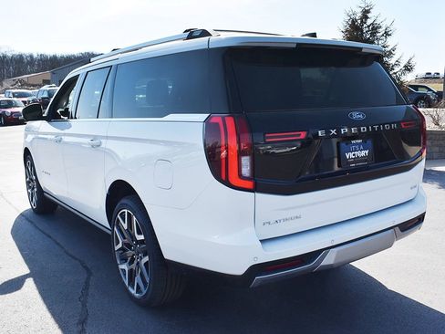 New 2026 Ford Expedition Max Platinum w/ Platinum Ultimate Package AWD/4WD image 3