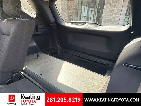 Used 2019 Chevrolet Equinox LT w/ Sun & Navigation Package FWD image 12