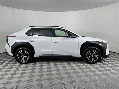 Certified 2025 Toyota bZ4X AWD w/ Weather Package image 8