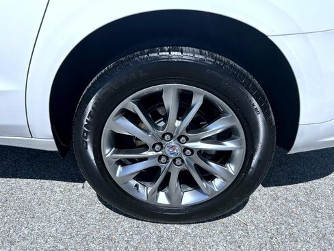 Used 2024 Buick Enclave Avenir w/ Avenir Technology Package AWD/4WD image 22