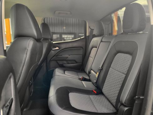 Used 2016 Chevrolet Colorado Z71 AWD/4WD image 14