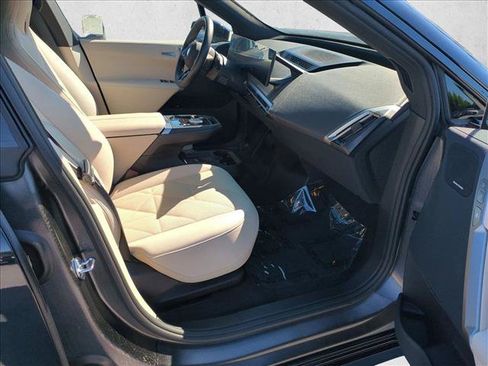 Used 2025 BMW iX xDrive50 w/ Sport Package AWD/4WD image 23