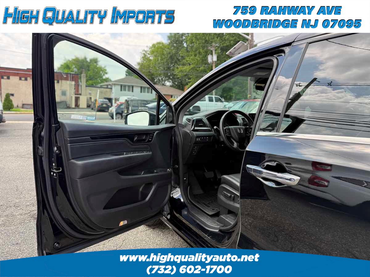 Used 2023 Honda Odyssey Elite image 11