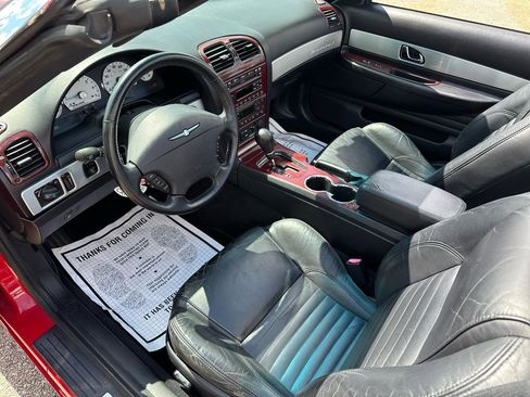 Used 2003 Ford Thunderbird RWD image 9