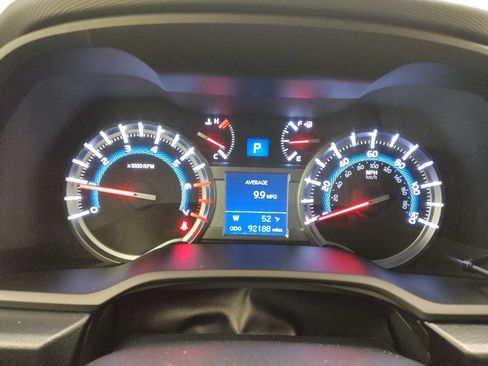Used 2017 Toyota 4Runner SR5 AWD/4WD image 23