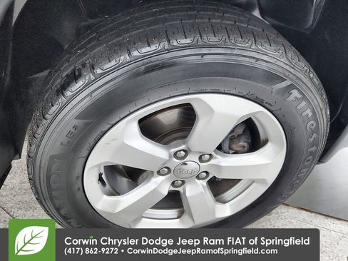 Certified 2018 Jeep Compass Latitude w/ Popular Equipment Group image 32