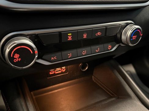 Used 2022 Nissan Altima 2.5 SR image 13