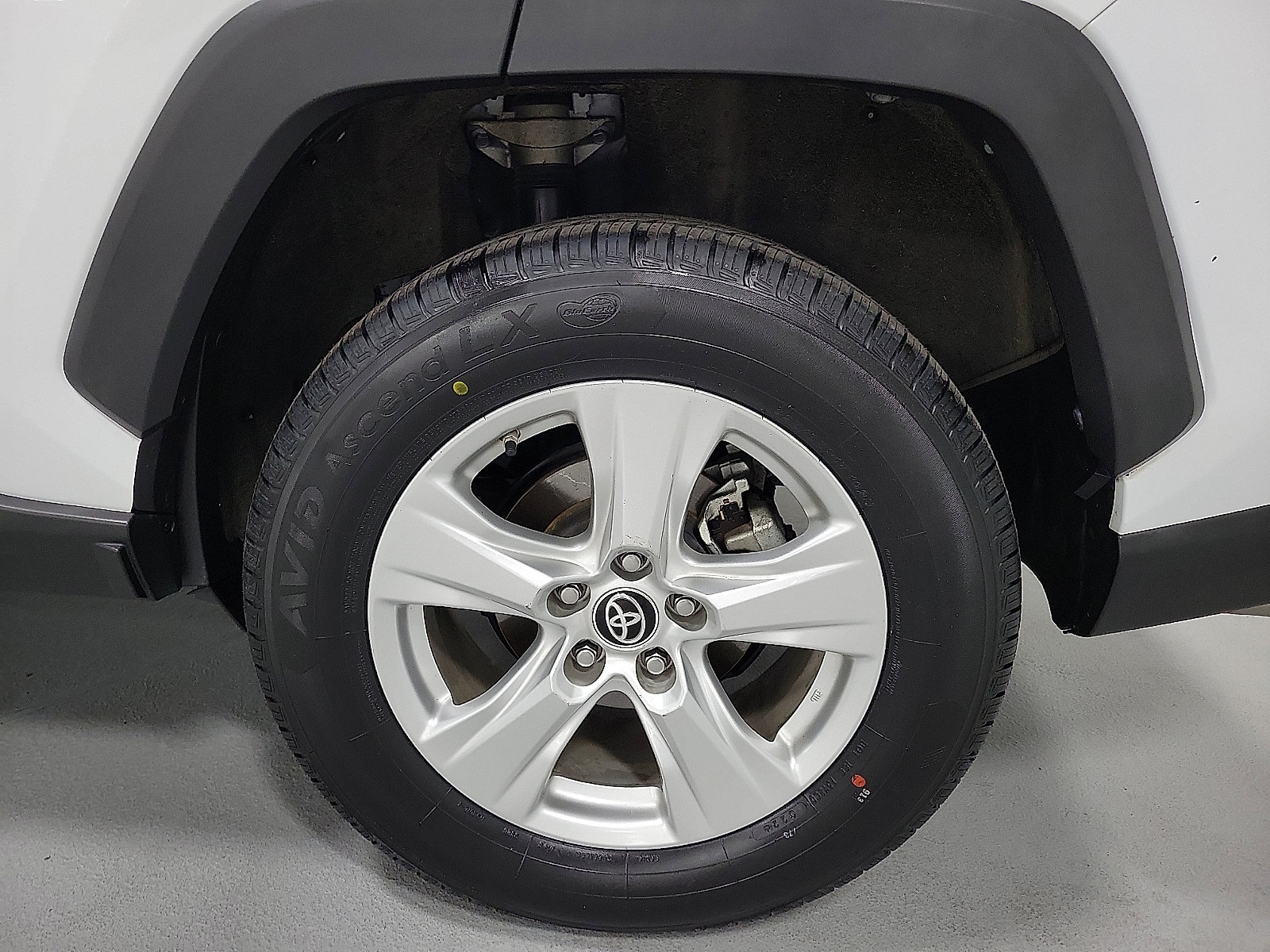 Certified 2021 Toyota RAV4 LE AWD/4WD image 20