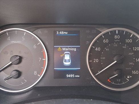 Used 2025 Nissan Sentra S image 11