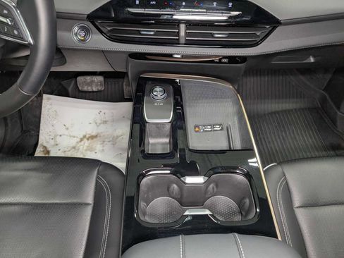 Certified 2025 Buick Enclave Avenir w/ Super Cruise Package image 20