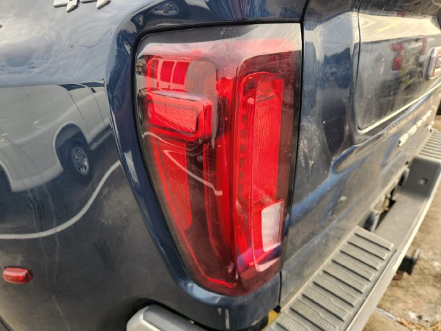 Used 2022 GMC Sierra 3500 SLE w/ Gooseneck/5TH Wheel Package AWD/4WD image 7