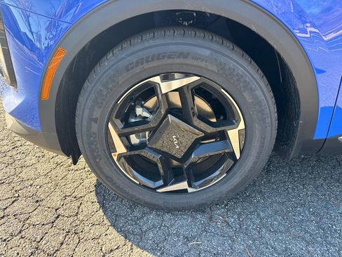 New 2026 Kia Sportage EX w/ EX Panorama Roof Package image 9