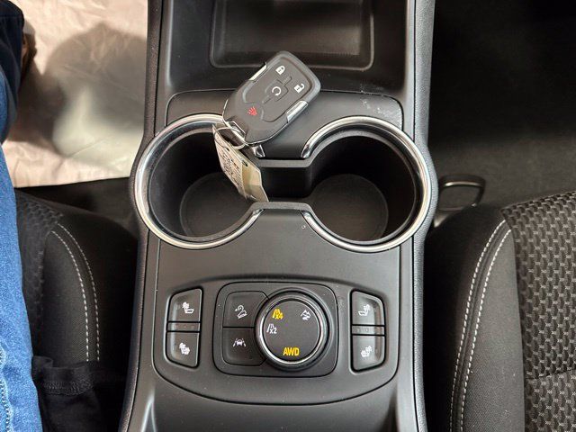 Used 2023 GMC Terrain SLE w/ Driver Convenience Package AWD/4WD image 19