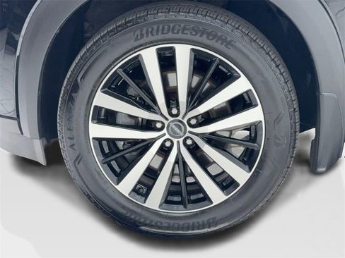 Used 2024 Nissan Pathfinder Platinum w/ Cargo Package image 50