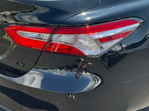 Used 2020 Toyota Camry LE FWD image 21