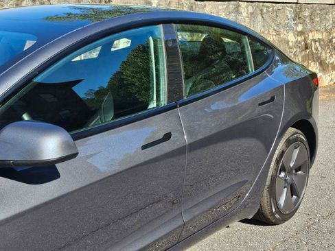 Used 2023 Tesla Model 3 Standard Range image 18
