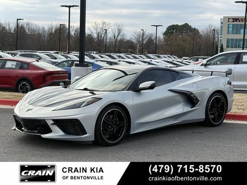 Used 2022 Chevrolet Corvette Stingray Premium Cpe w/ Engine Appearance Package image 2