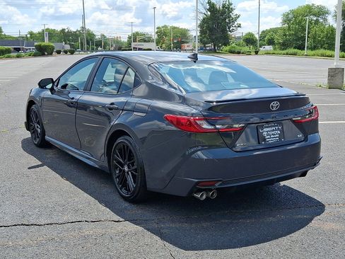 Used 2026 Toyota Camry SE FWD image 4