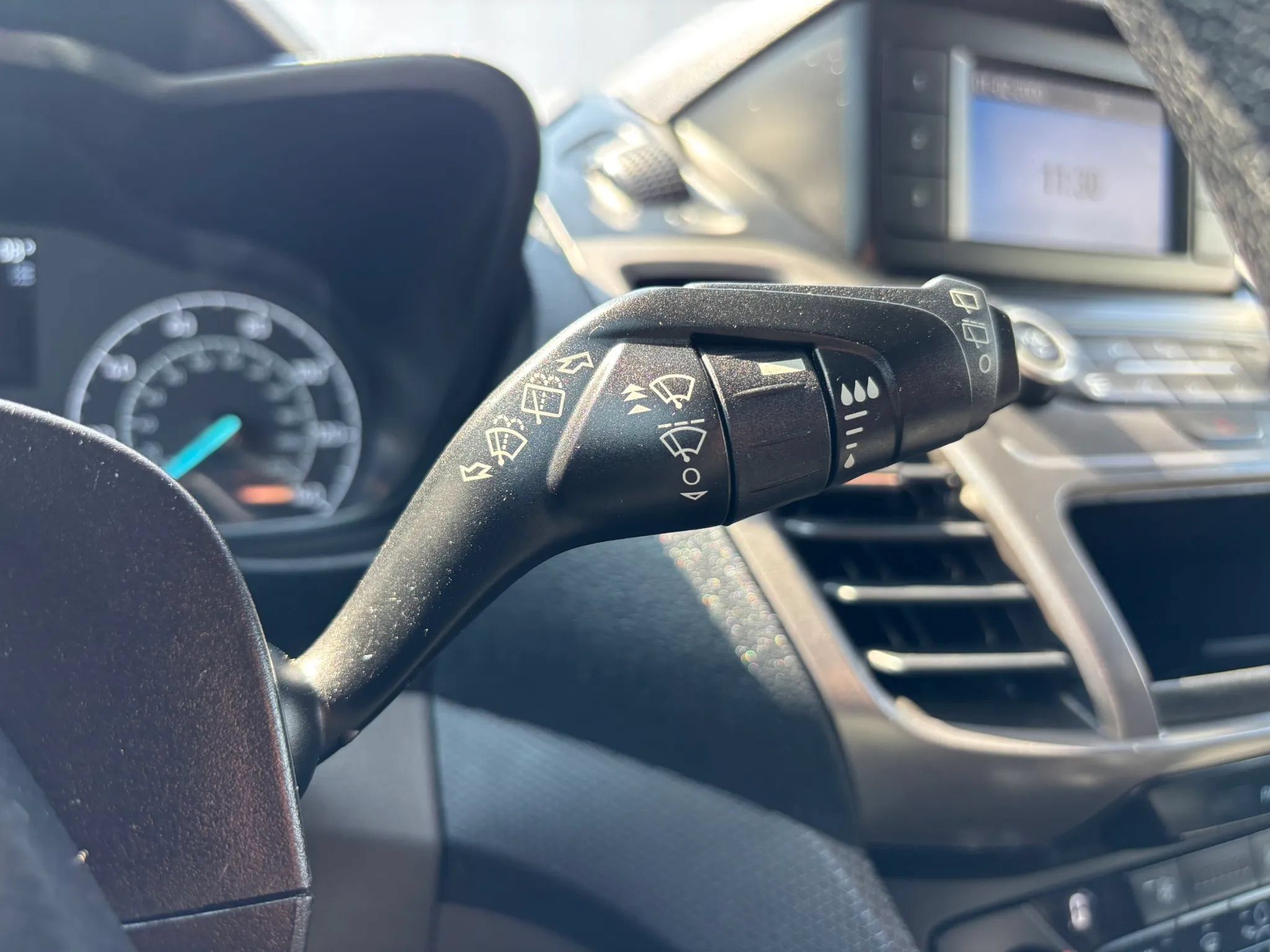 Used 2019 Ford Transit Connect XL FWD image 25