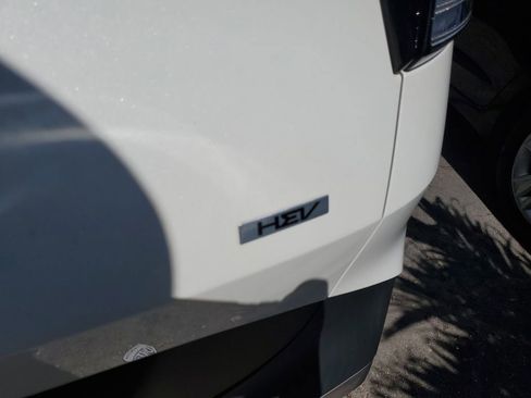 Used 2023 Kia Sportage EX AWD/4WD image 7