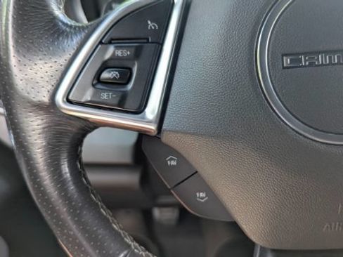 Used 2019 Chevrolet Camaro SS RWD image 20