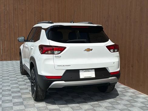 Used 2024 Chevrolet TrailBlazer LT w/ Driver Confidence Package FWD image 15