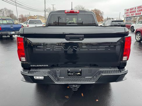 Used 2024 Chevrolet Colorado Trail Boss image 6