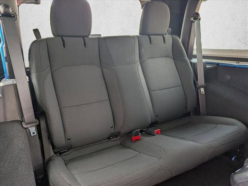 Used 2022 Jeep Wrangler Sport AWD/4WD image 18