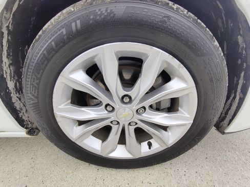 Used 2020 Chevrolet Malibu LT image 12