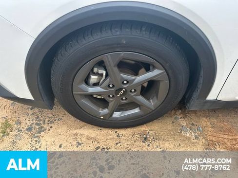 Used 2025 Kia K4 FWD image 10