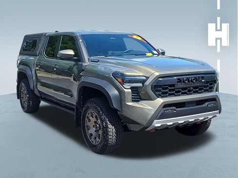 Used 2025 Toyota Tacoma 4x4 Double Cab Hybrid w/ Tow Tech Package image 1