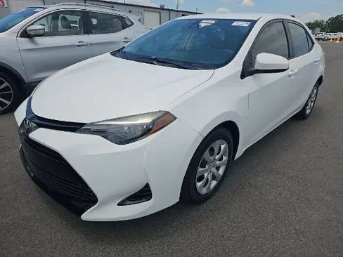 Used 2019 Toyota Corolla LE FWD image 1