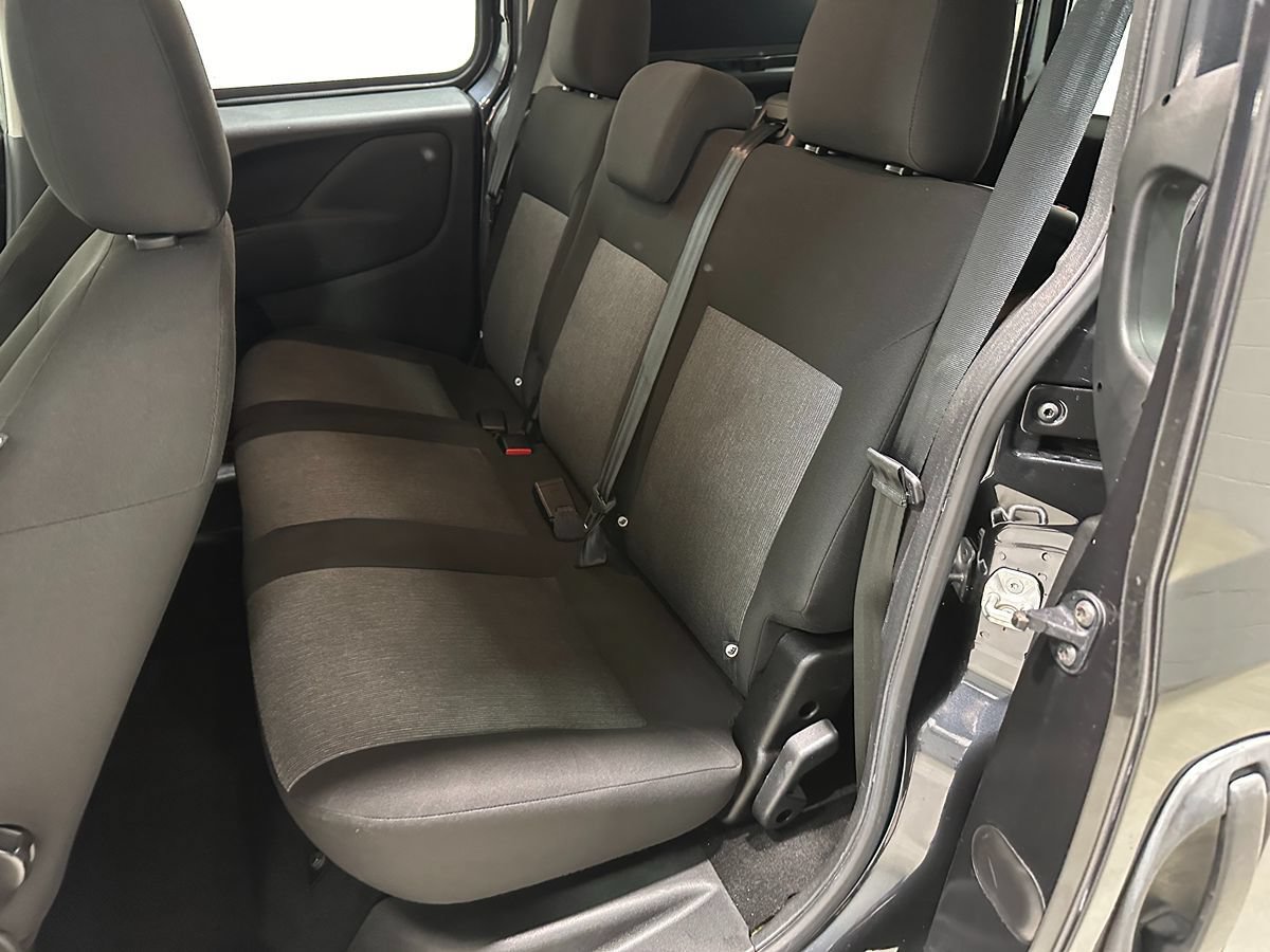 Used 2022 RAM ProMaster City Wagon FWD image 18