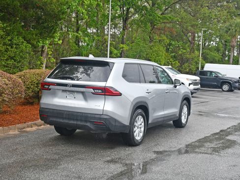 Certified 2025 Toyota Grand Highlander FWD image 4