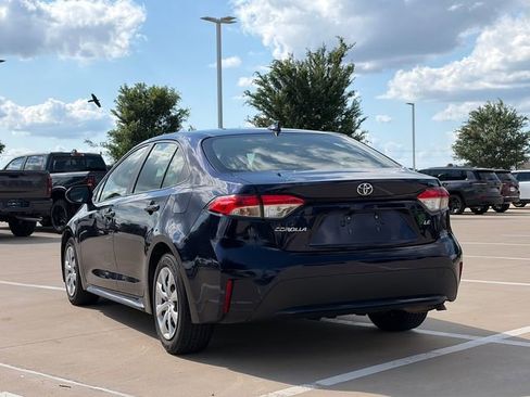 Used 2021 Toyota Corolla LE FWD image 7