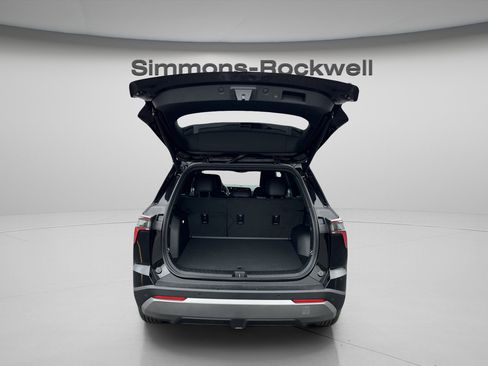 New 2026 Chevrolet Equinox LT image 9