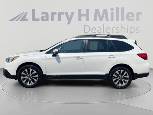 Used 2016 Subaru Outback 2.5i Limited AWD/4WD image 2