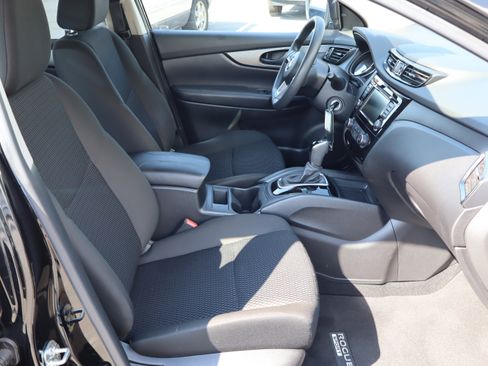 Used 2021 Nissan Rogue Sport S FWD image 35