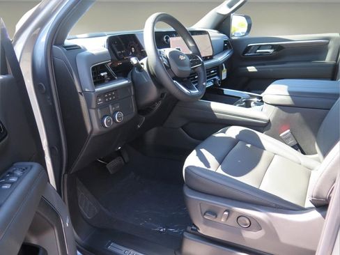 New 2026 Chevrolet Suburban LT w/ Comfort Package RWD image 9