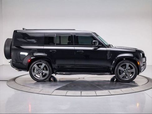 Used 2024 Land Rover Defender 130 Outbound image 6