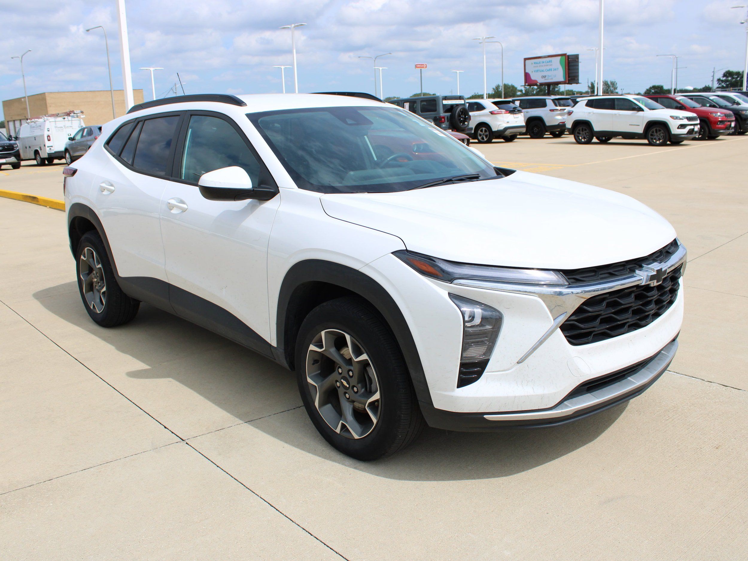 Used 2025 Chevrolet Trax LT w/ Driver Confidence Package FWD image 7