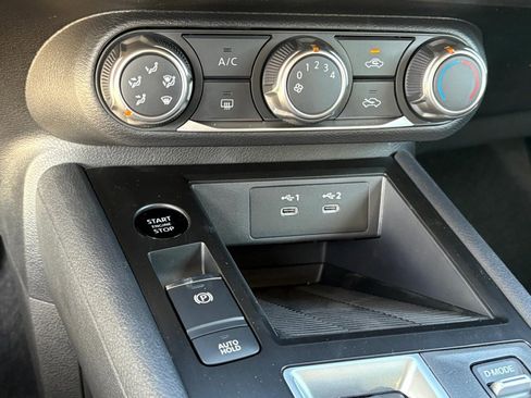 New 2026 Nissan Kicks S image 15