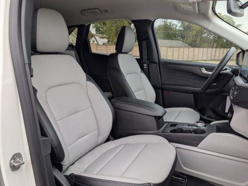 New 2026 Ford Escape Platinum image 23