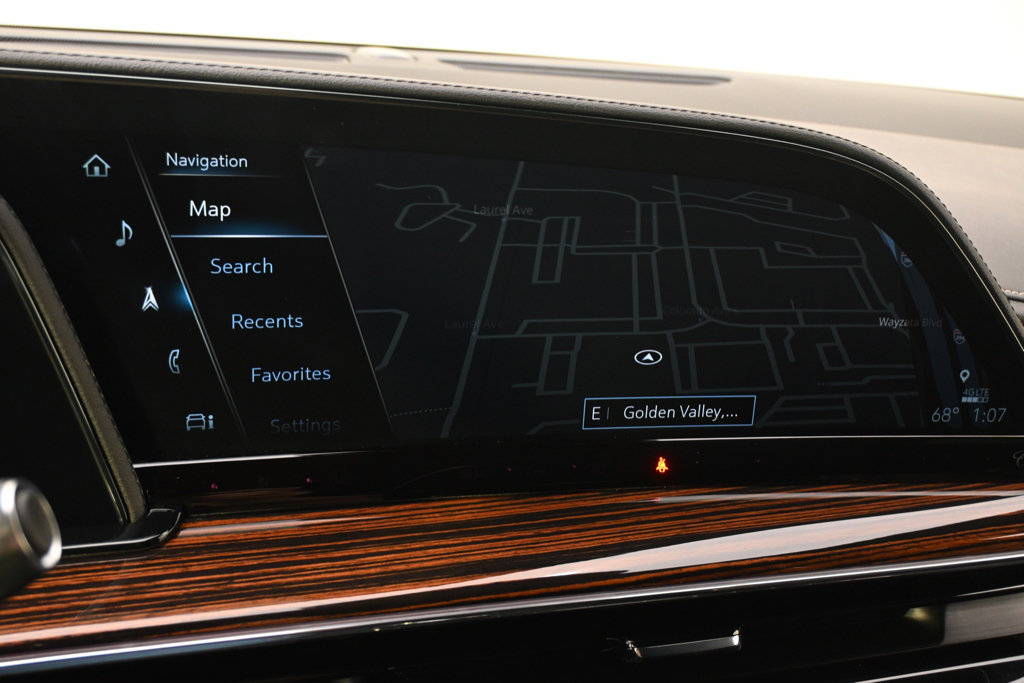 Certified 2024 Cadillac Escalade ESV Premium Luxury w/ Performance Package AWD/4WD image 31