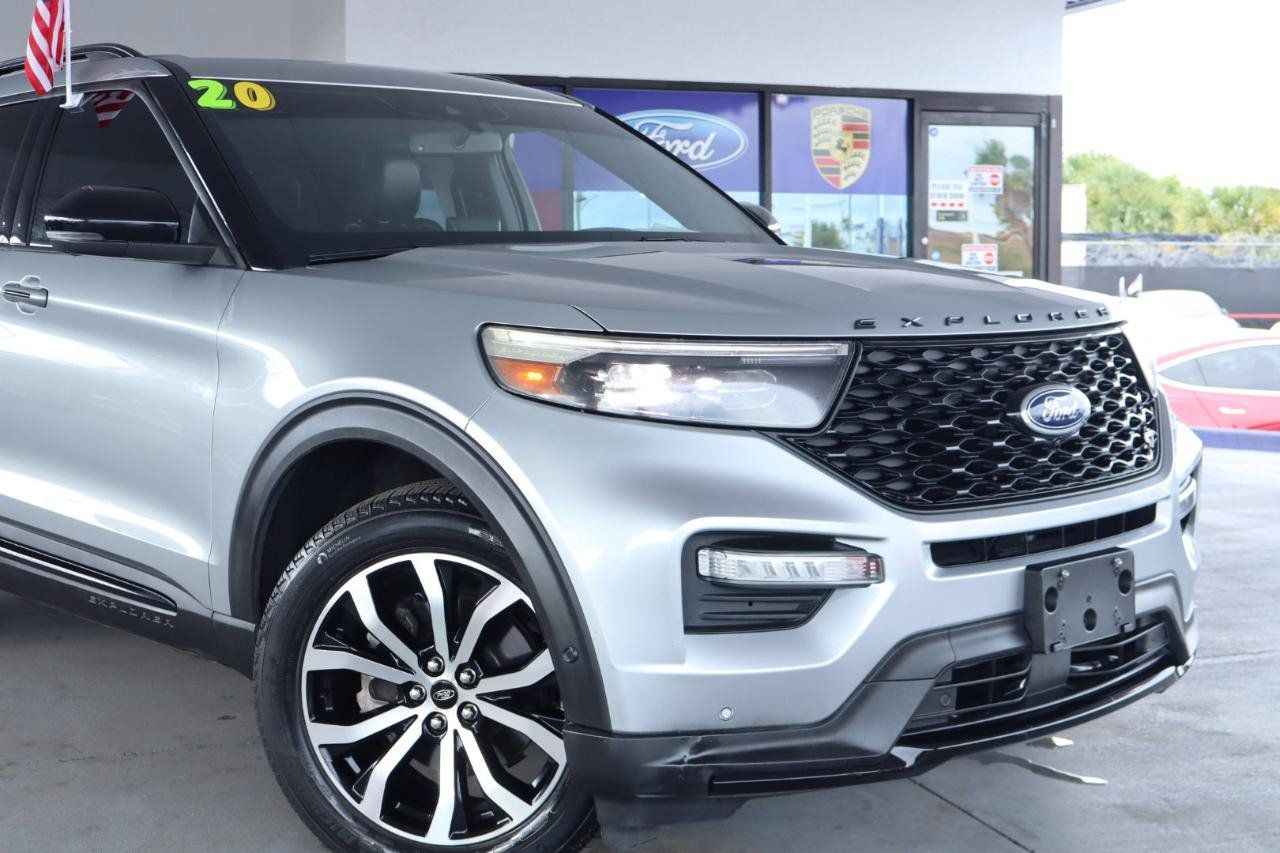 Used 2020 Ford Explorer ST w/ Premium Technology Package AWD/4WD image 2