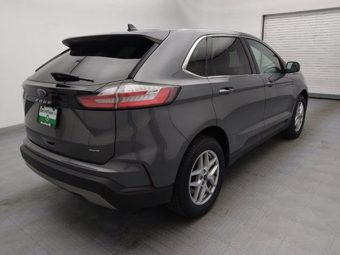 Used 2024 Ford Edge SEL image 9