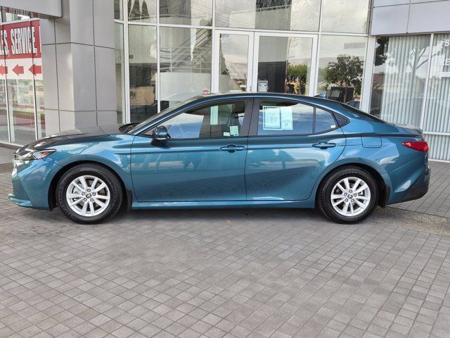 Used 2025 Toyota Camry LE FWD image 12