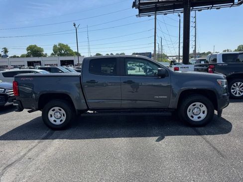 Used 2017 Chevrolet Colorado W/T w/ WT Convenience Package AWD/4WD image 2