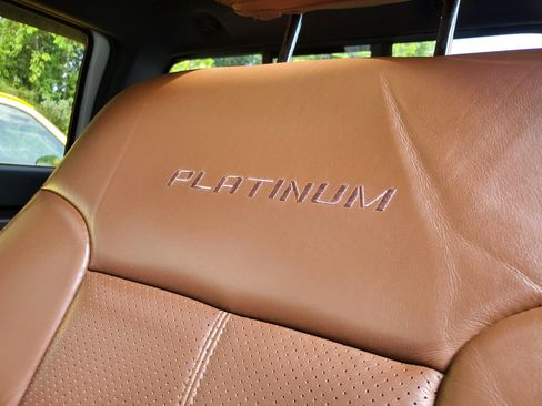 Used 2016 Ford F250 Platinum w/ FX4 Off-Road Package AWD/4WD image 24